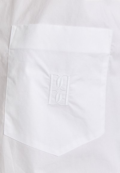 By Malene Birger MAYE - Bluza s gumbima - pure white