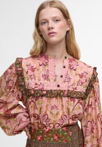 Barbour BARBOUR FARM RIO CAMI LONG SLEEVE BLOUSE - Pluus - olive/multi-coloured