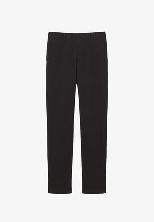 Pantalones negros de corte recto con cierre frontal de botón y cremallera, trabillas para cinturón y bolsillos laterales sobre un fondo blanco.