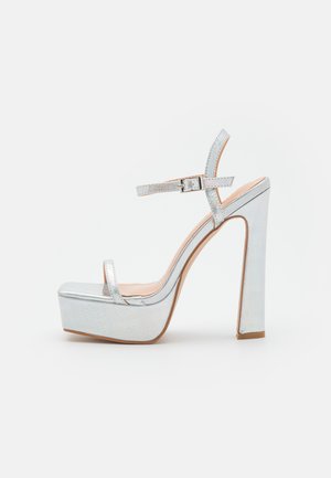 Simmi London GENESIS - Magas sarkú szandálok - silver metallic