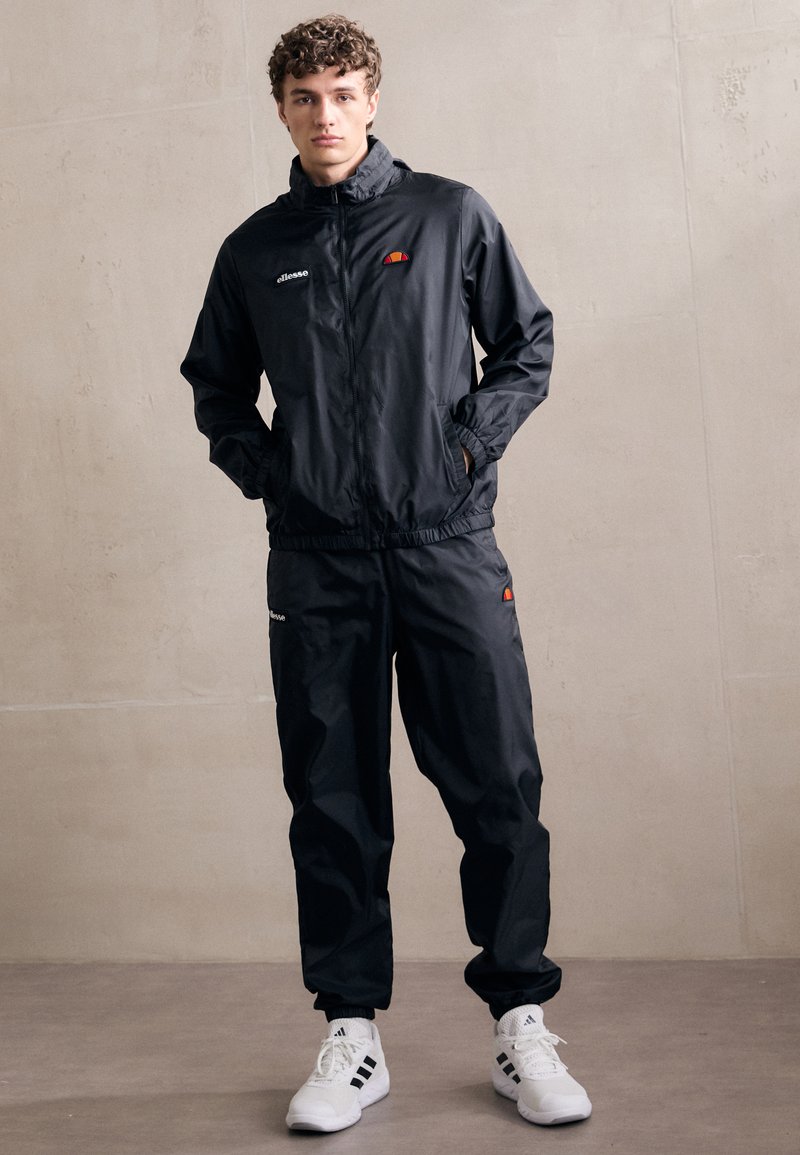 Ellesse - TORNATI SPORTSUIT SET - Trenirka - black, Povečajte