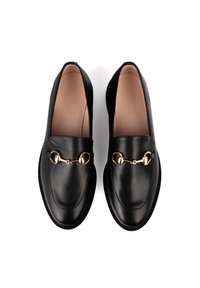 Black leather loafers featuring a gold-tone chain accent, with a smooth surface, rounded toe, and a stitched outline along the sole.