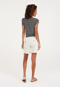 Protest PRTYELIA - Bluse - true black
