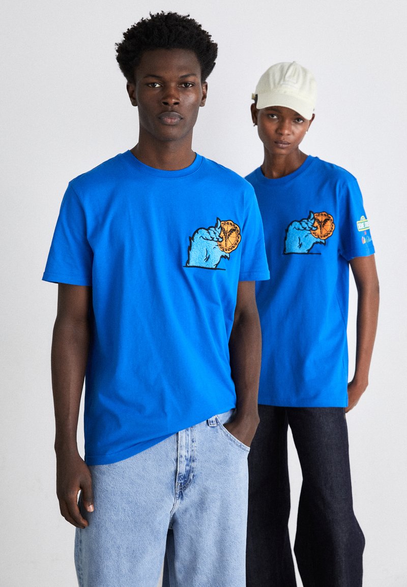 Carlo Colucci SESAME STREET UNISEX TShirt print blue/blau Zalando.de