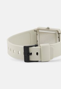 Casio MQ - Hodinky - light grey