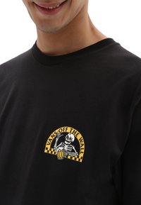 Vans CHILLIN SINCE 66 SS - Triko s potiskem - black