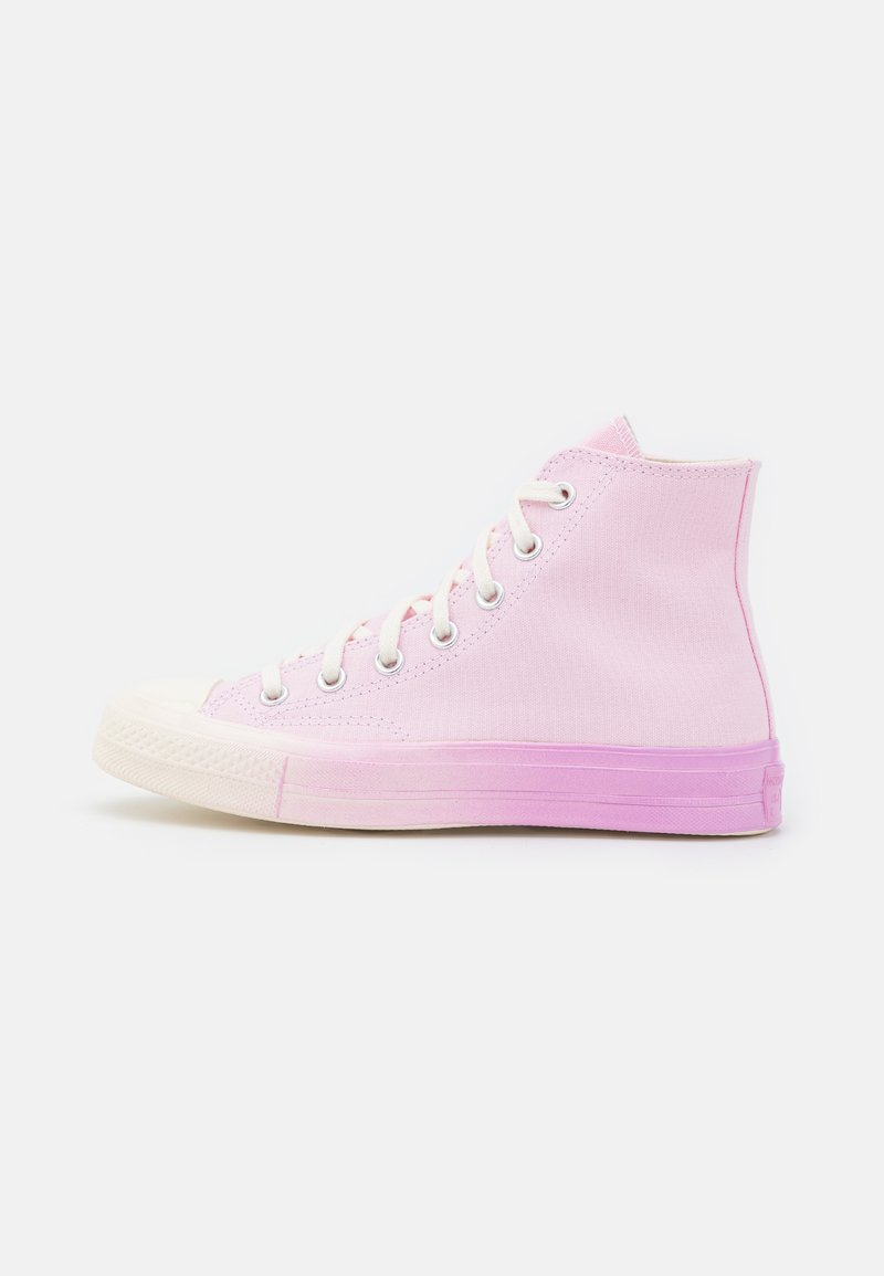 pink ombre converse