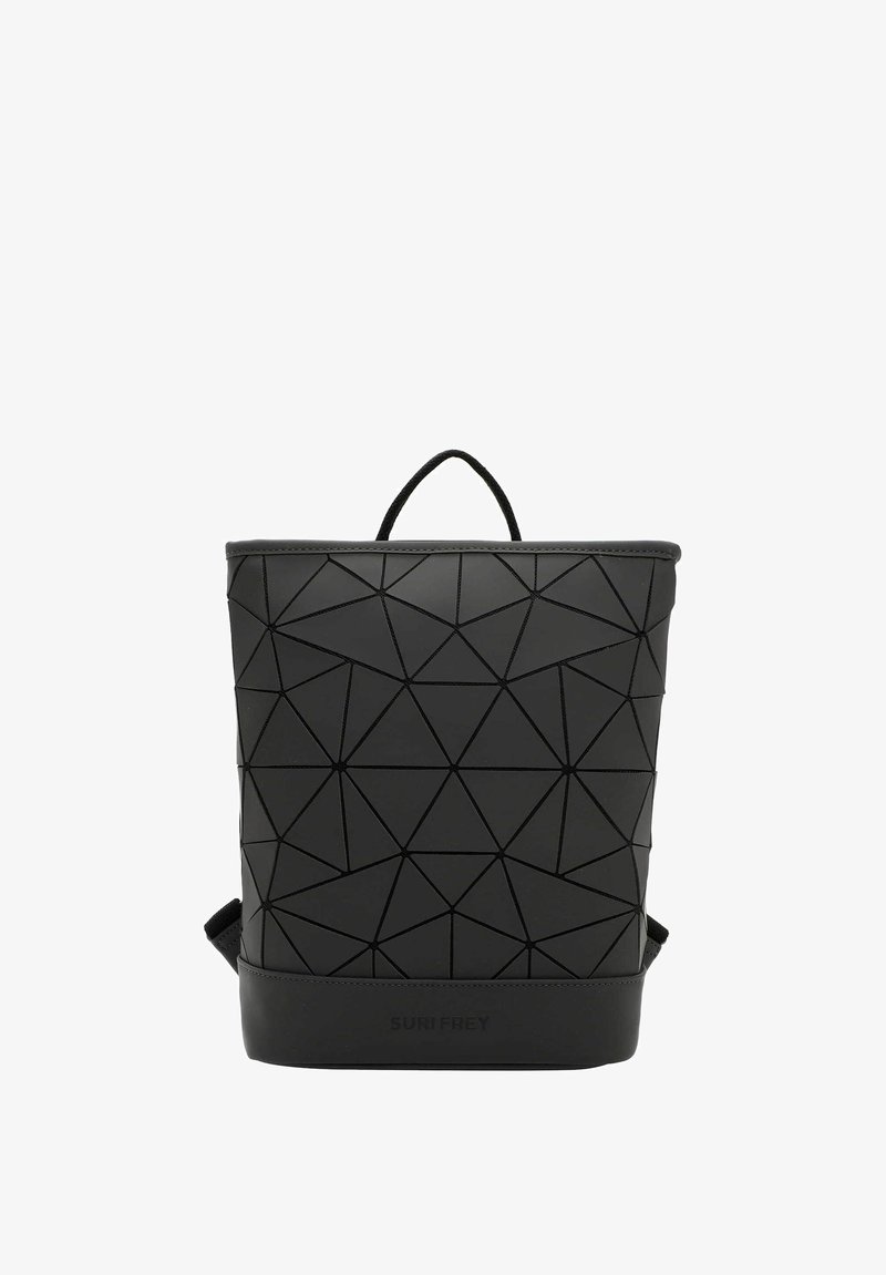 Geomeetriline must seljakott tekstuurse kolmnurga mustriga, valmistatud sünteetilisest materjalist. Omab ülemist kätet ja reguleeritavaid rihmasid.