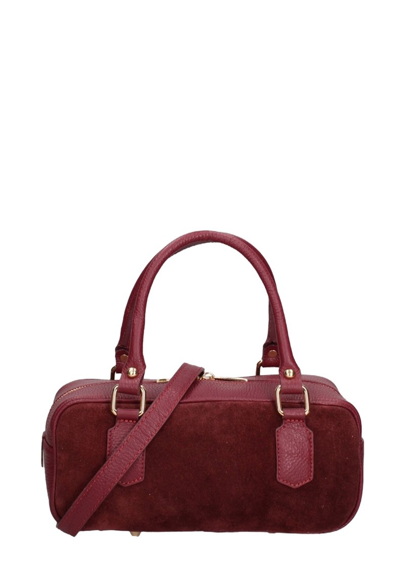 Borsa bordeaux in suede con forma rettangolare. Caratterizzata da doppi manici, una tracolla rimovibile e dettagli in metallo dorato.