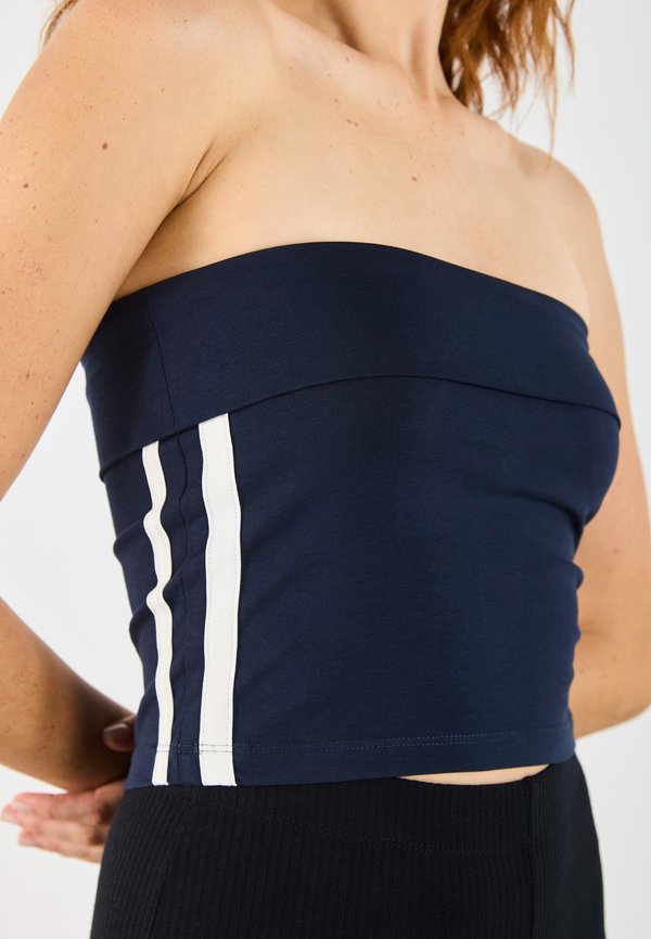 Top - dark sapphire2