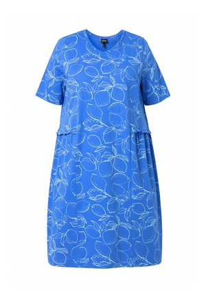 Blå kortærmet kjole med hvide citron- og bladoverfladekonturer, rund halsudskæring og detaljer med rynket talje.