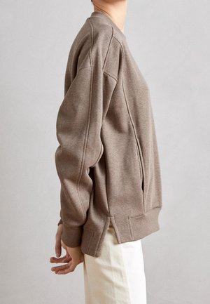 Sweater - mottled brown