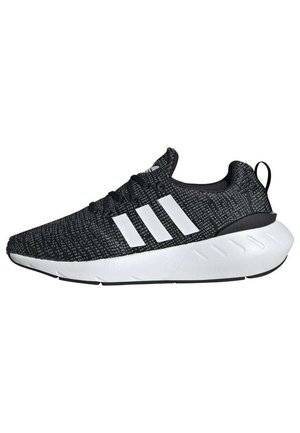 SWIFT RUN  - Sneakers - black