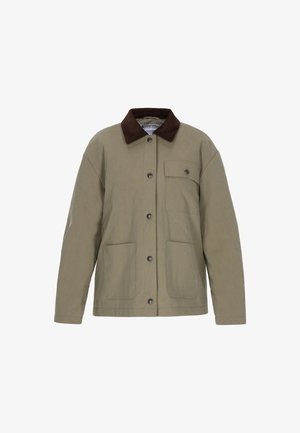 Olívazöld kabát barna velúr gallérral, elülső gombokkal, mellzsebbel és két oldalsó zsebbel, tartós anyagból készült.