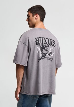 Terranova, T-SHIRT OVER CON STAMPA ANGELO - T-shirt con stampa - grigio piombo