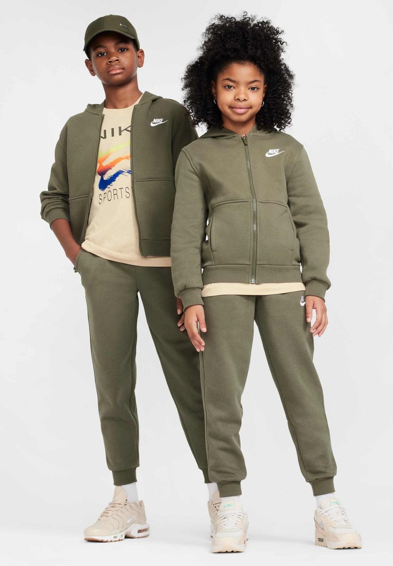 Nike Sportswear - SPORTSWEAR CLUB FLEECE - Cipzáras pulóver - medium olive white, Nagyítás
