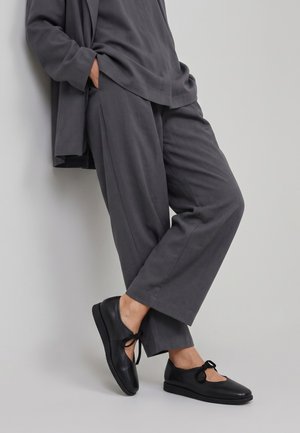 VENEZIA, BALLERINA SHOES - Riemchenballerina - black