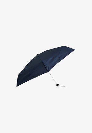 Parapluie pliant bleu marine avec une toile en tissu lisse, un cadre métallique et une poignée en plastique noir. Dispose d'un design compact pour une meilleure portabilité.