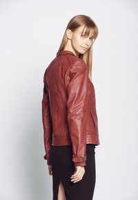 Mustang RYANA - Leren jas - red