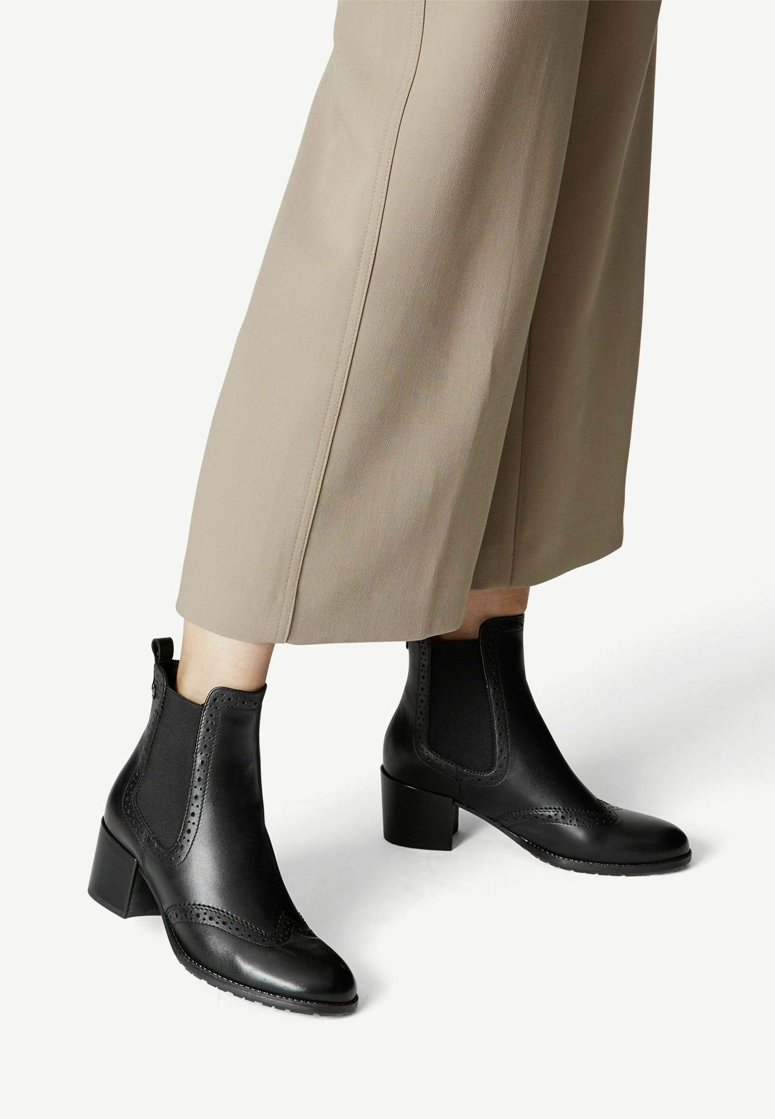 Tamaris Korte laarzen - black leather/zwart - Zalando.nl