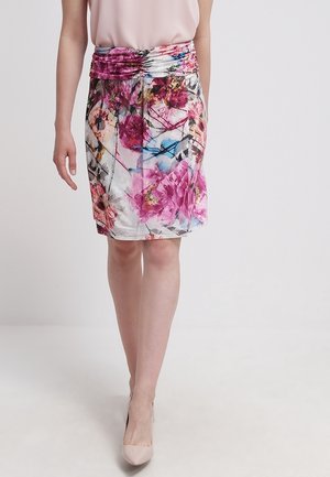 Gonna a stampa floreale con vita arricciata, con tonalità di rosa, bianco e blu. Il tessuto ha una texture liscia, design alla lunghezza del ginocchio.