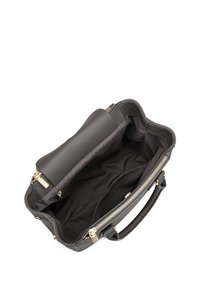 Borsa a mano in pelle nera con superficie texturizzata, hardware in tonalità oro, chiusura con zip e un ampio interno rivestito in tessuto scuro.