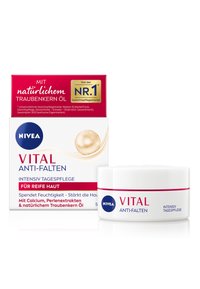 Nivea Vital Anti-Falten intensive day cream for mature skin with calcium, pearl extracts, and natural grape seed oil, in white jar and box.