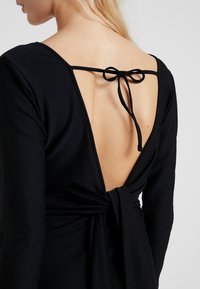 Even&Odd Mono - black