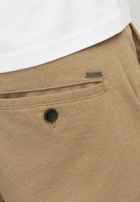 Jack & Jones JPSTMARCO JJCOOPER - Chino - elmwood