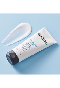 The Solution HYALURONIC ACID HYDRATING BODY LOTION - Balsamo corpo