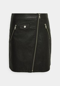 Gonna mini in pelle nera con chiusura con zip asimmetrica, due tasche frontali con zip e un finish lucido e testurizzato.