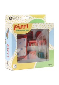 Pippi Langkous houten speelgoedset in een kleurrijke doos. Inclusief rode haaraccessoires, een blauw en wit kussen, en meubelstukken. Totaal 5 stukken.
