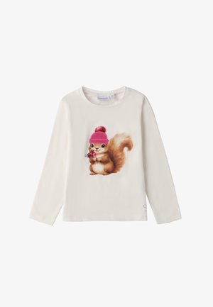 Langärmliges cremefarbenes T-Shirt mit einer detaillierten Illustration eines Eichhörnchens, das eine rosa gestrickte Mütze trägt und eine Blume hält. Weiches Baumwollmaterial.