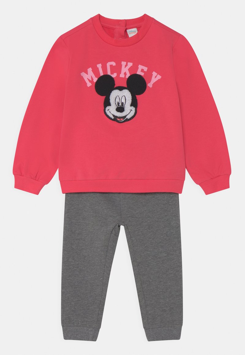OVS MINNIE SET Verryttelypuku Rouge Red pinkki Zalando fi ovs-minnie-set-verryttelypuku-rouge-red-pinkki-zalando-fi
