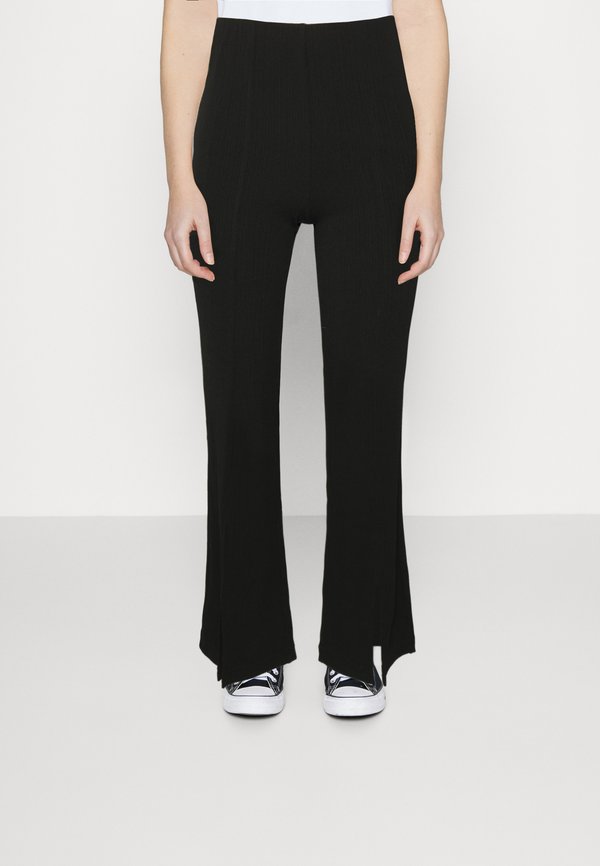 ONLFIONA SLIT PANT - Trousers