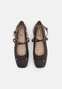 MICHAEL Michael Kors Baleriny z zapięciem