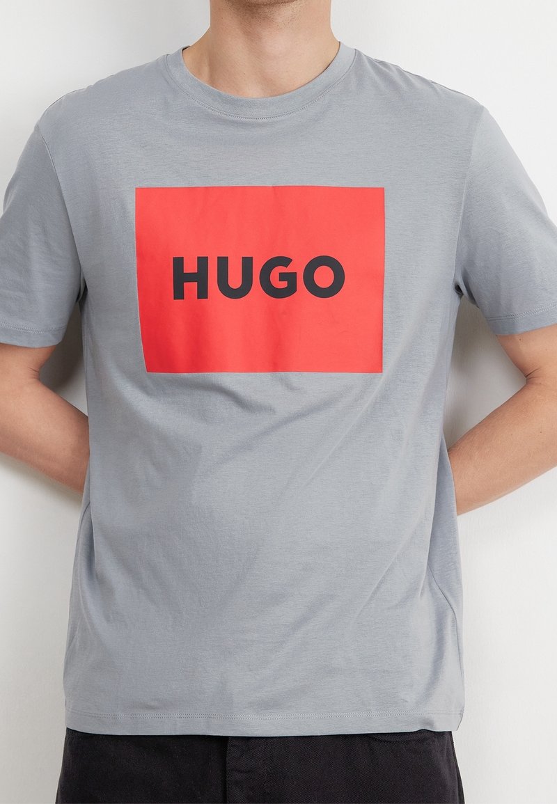 HUGO Triko s potiskem - grey