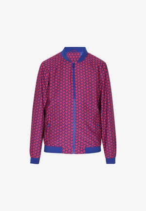 Bomberjack in rood en blauw met een herhalend patroon van kleine vormen, geribde cuffs en kraag, en een rits sluiting aan de voorkant.