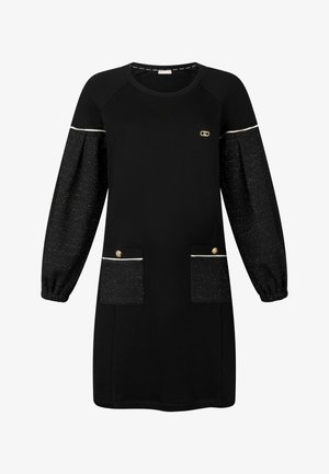Czarna sukienka z długimi, bufiastymi rękawami w teksturowanym materiale. Posiada złote akcenty, dwie przednie kieszenie oraz okrągły dekolt.