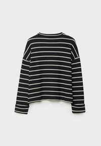 Stradivarius Sweter