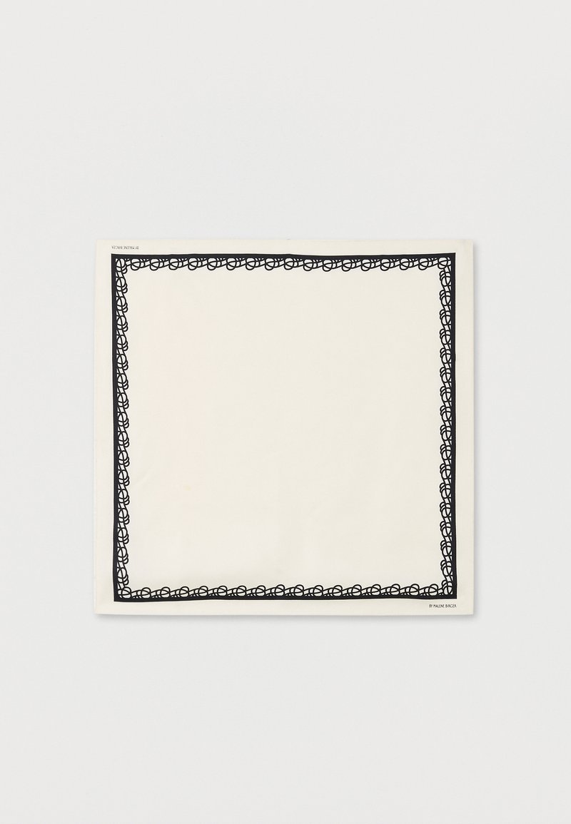Foulard carré couleur crème avec un motif de bordure abstrait en boucle noire.