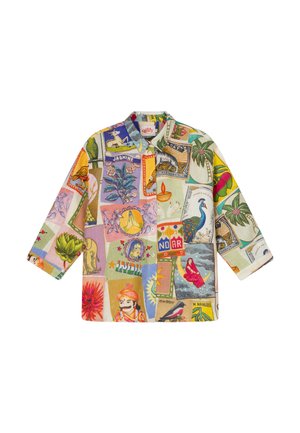 Kleurrijk overhemd met lange mouwen en knopen, voorzien van diverse geïllustreerde badges van dieren, planten, mensen en decoratieve motieven.