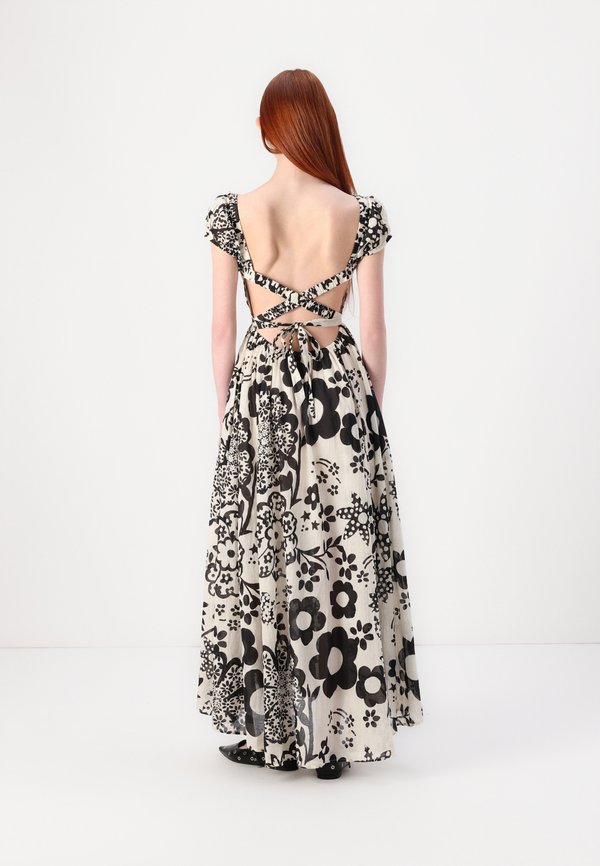 ULTRAVIOLET DRESS - Maxi dress2