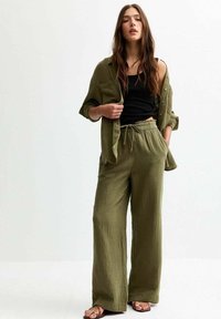 New Look - DOUBLE WIDE LEG - Broek - khaki Miniatuurafbeelding 1
