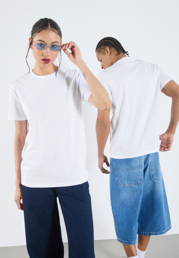 UNISEX BASIC REGULAR T SHIRT  - Basic T-shirt3