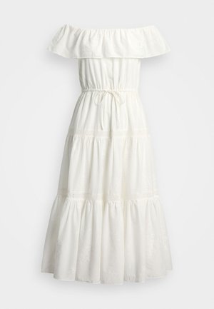 Balta su petį nusmukusi suknelė su raukiniais viršuje, įtempimu juosmenyje ir sluoksniuota sijonu, puoštu išraiškingais gėlėmis siuvinėjimais.