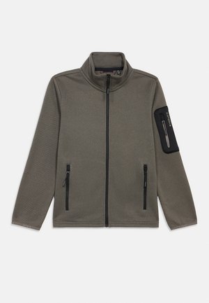 Γκρι υφασμάτινο μπουφάν με ολόκληρο φερμουάρ, όρθιο γιακά, δύο εμπρόσθιες τσέπες με φερμουάρ και μια μαύρη τσέπη με φερμουάρ στο αριστερό μανίκι.