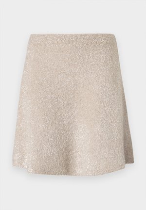 Beżowa mini spódnica wykonana z miękkiego, teksturowanego materiału z delikatnym połyskiem. Posiada elastyczny pas i rozkloszowany fason.