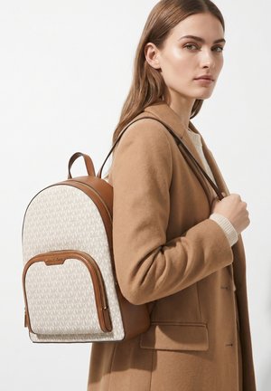 Michael Kors, MICHAEL KORS BACKPACK - Sac à dos - beige leather