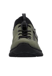 Scarpa casual verde in suede con accenti neri, design con lacci e cerniera laterale. Caratterizzata da una suola in gomma testurizzata con motivi antiscivolo.
